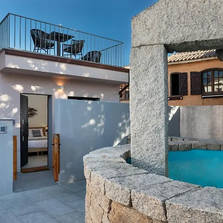 The Square Gæstehus 4*