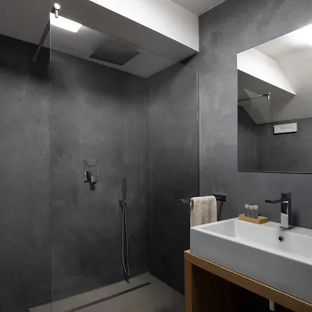 The Square 3*