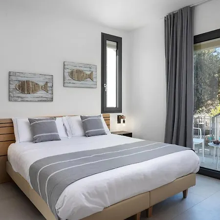 The Square Guest house Cannigione